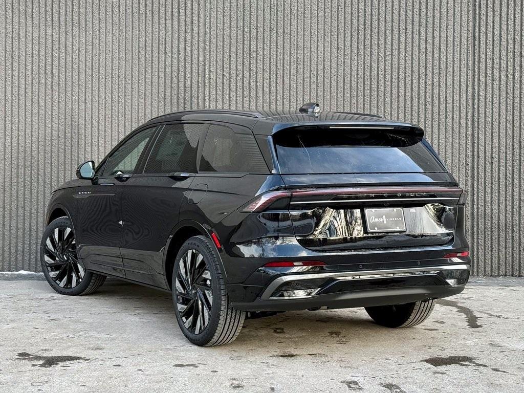 new 2025 Lincoln Nautilus car, priced at $64,704