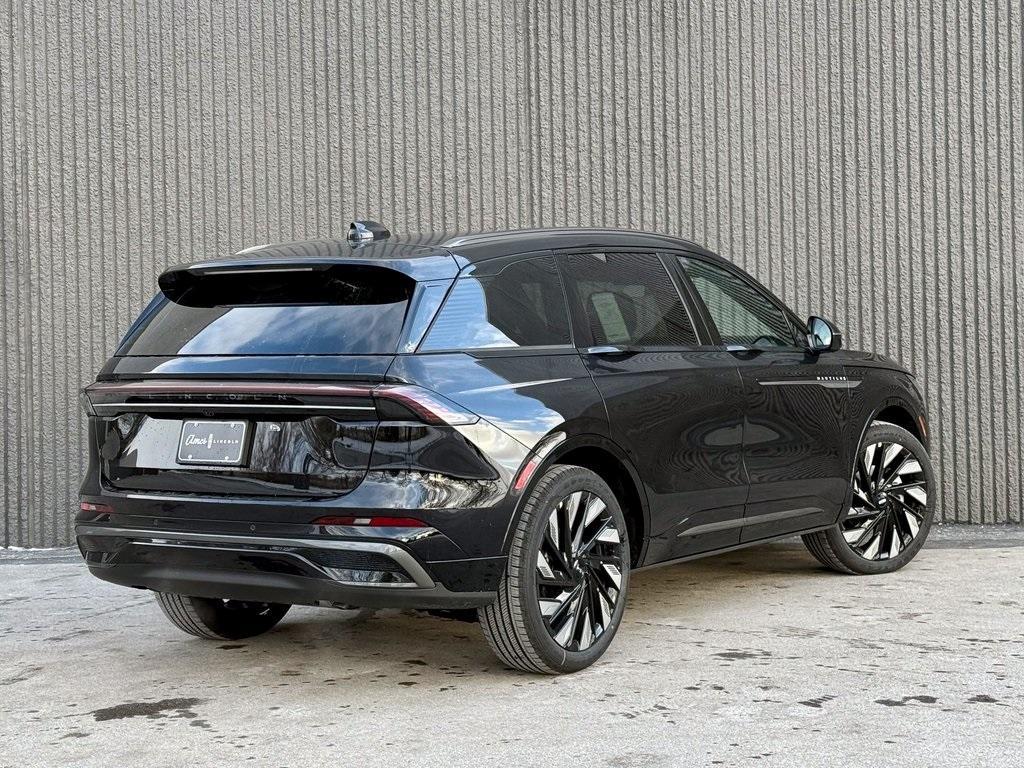 new 2025 Lincoln Nautilus car, priced at $64,704