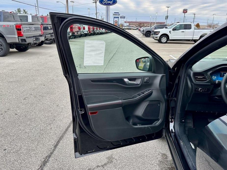 new 2025 Ford Escape car, priced at $36,911