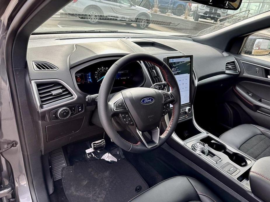 new 2024 Ford Edge car, priced at $42,756