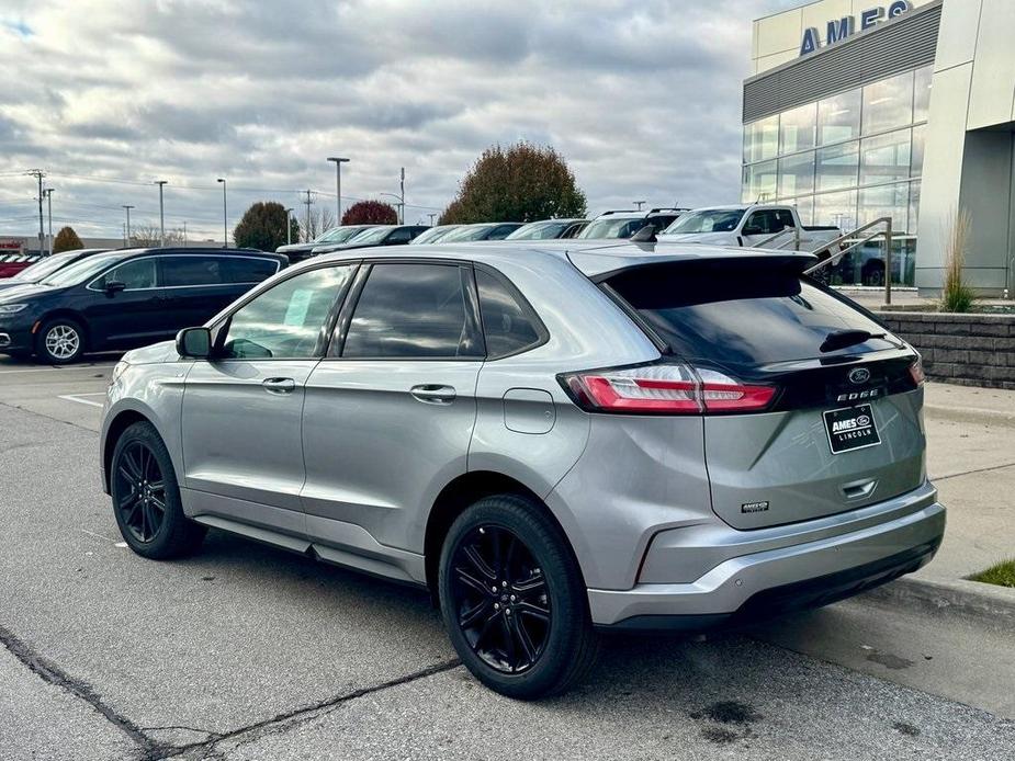 new 2024 Ford Edge car, priced at $37,901