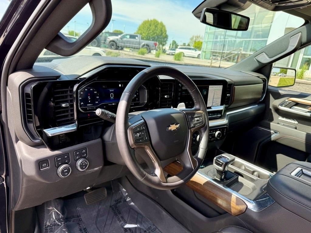used 2022 Chevrolet Silverado 1500 car, priced at $47,934