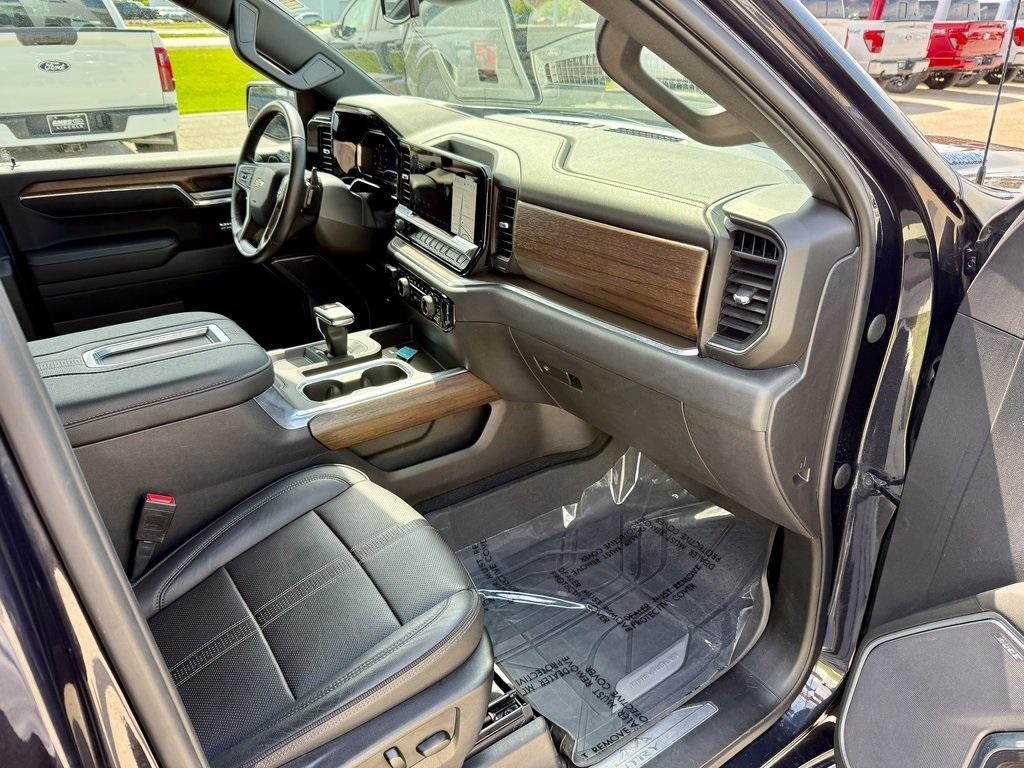 used 2022 Chevrolet Silverado 1500 car, priced at $47,934