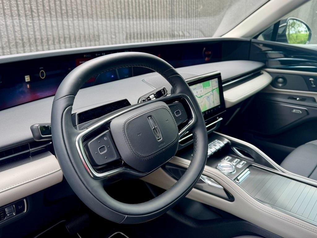 new 2025 Lincoln Nautilus car, priced at $59,998