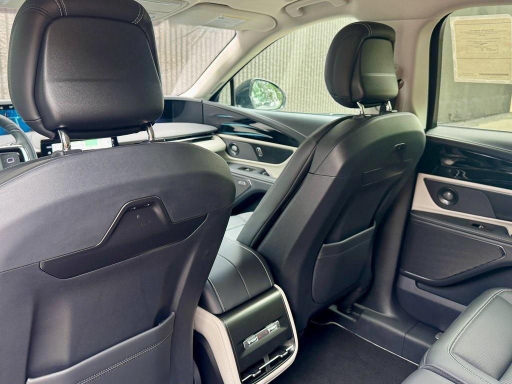new 2025 Lincoln Nautilus car, priced at $59,998