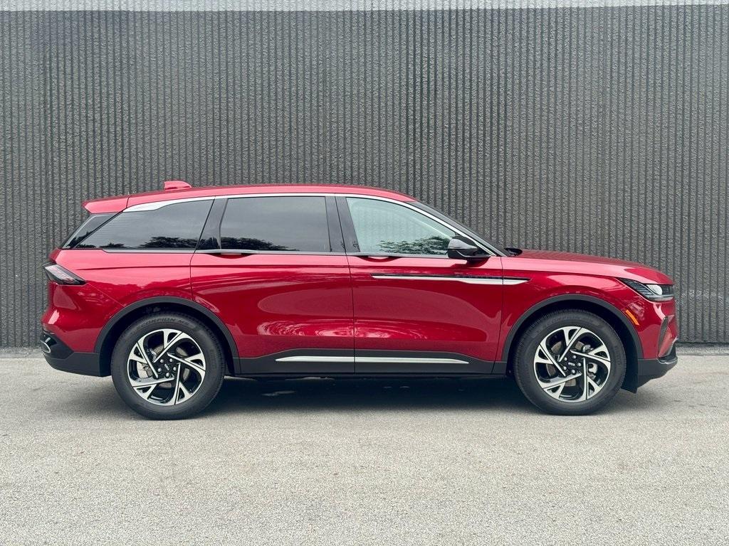 new 2025 Lincoln Nautilus car, priced at $59,998