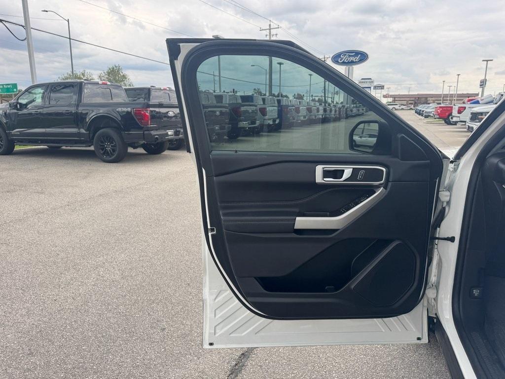 used 2023 Ford Explorer car, priced at $34,958