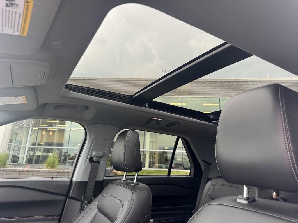 used 2023 Ford Explorer car, priced at $34,958