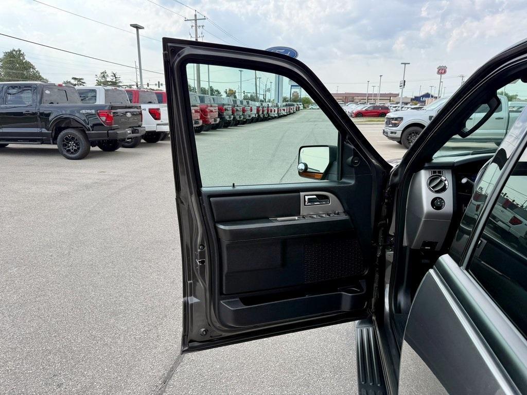 used 2016 Ford Expedition car, priced at $16,938
