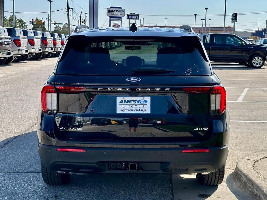 new 2025 Ford Explorer car, priced at $40,898