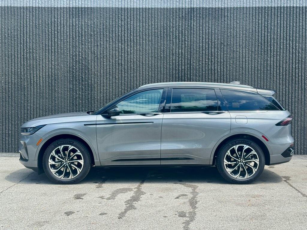 new 2025 Lincoln Nautilus car, priced at $63,998