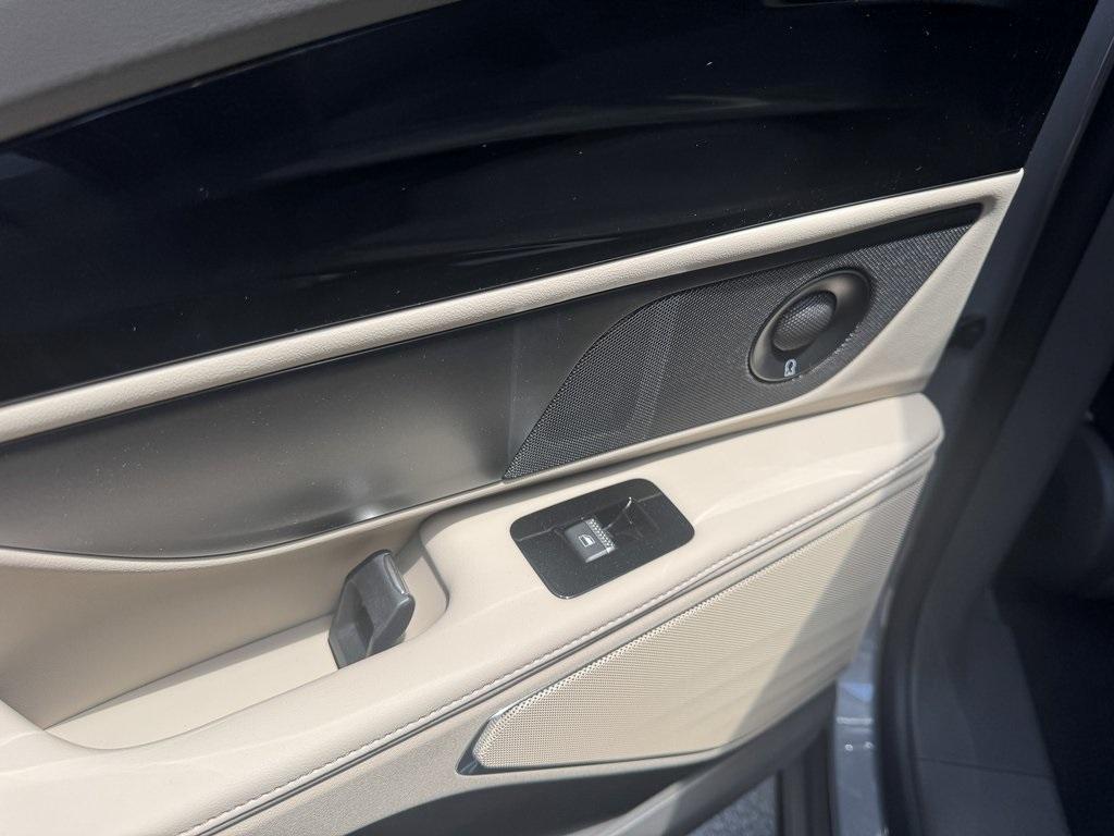new 2025 Lincoln Nautilus car, priced at $63,998
