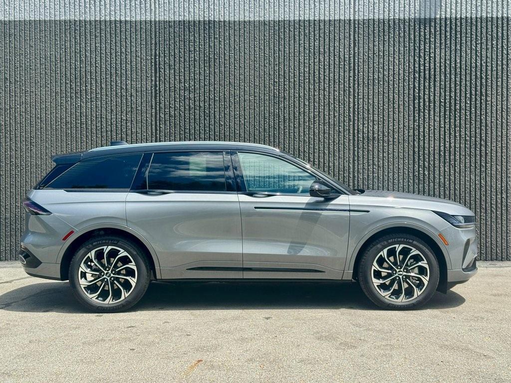 new 2025 Lincoln Nautilus car, priced at $63,998