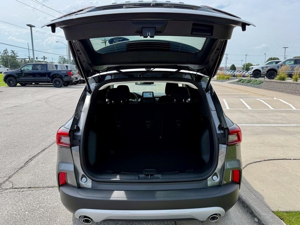 new 2025 Ford Escape car, priced at $27,392