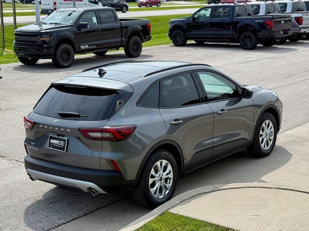new 2025 Ford Escape car, priced at $27,392