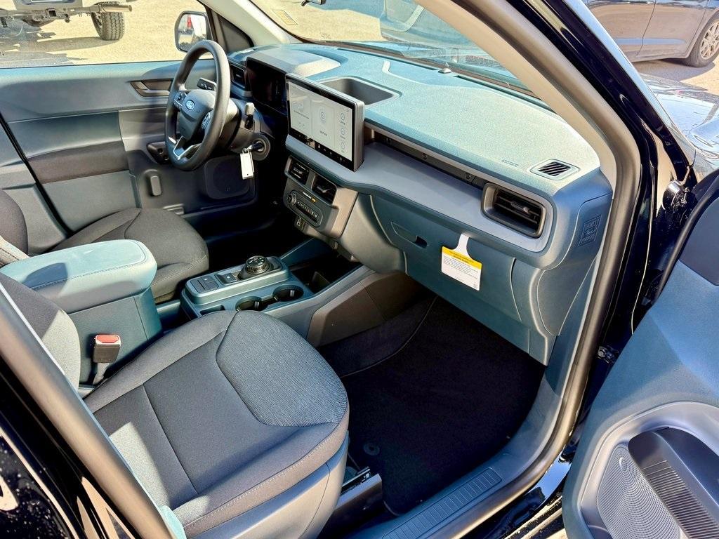 new 2025 Ford Maverick car, priced at $33,325
