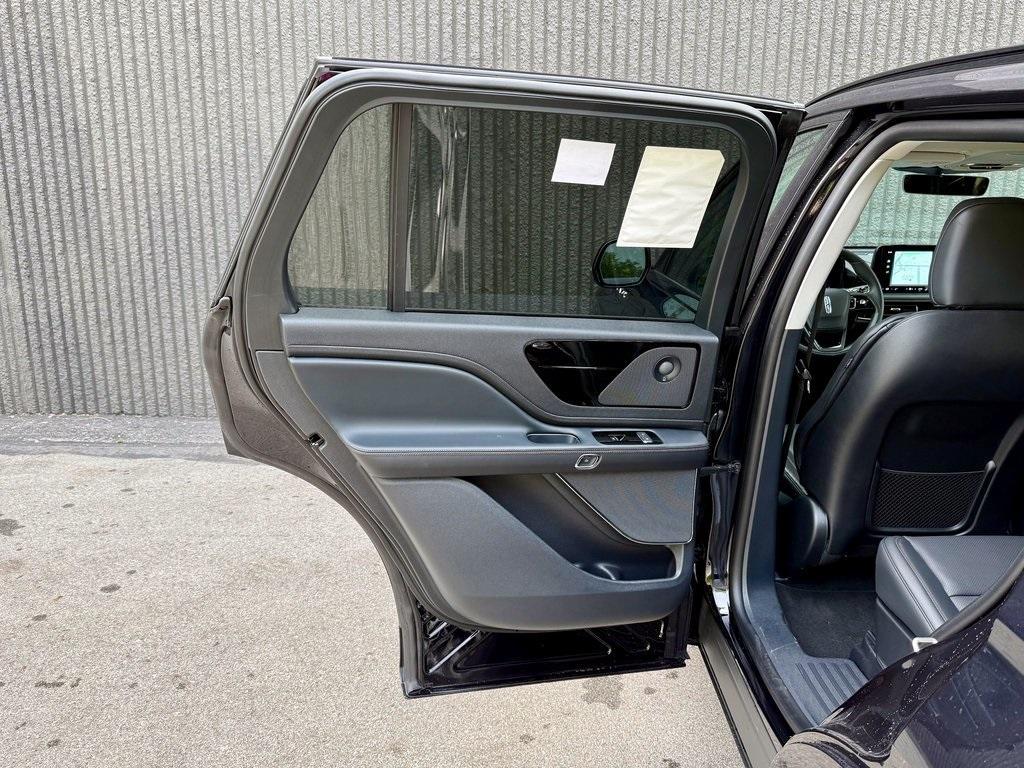 new 2025 Lincoln Aviator car, priced at $61,775