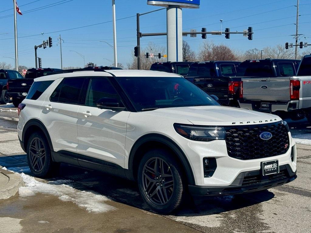 new 2025 Ford Explorer car, priced at $55,976