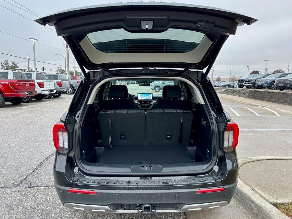 new 2025 Ford Explorer car, priced at $46,405