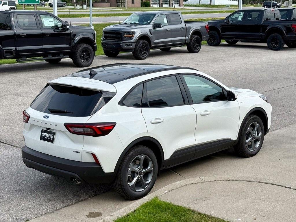 new 2025 Ford Escape car, priced at $35,514