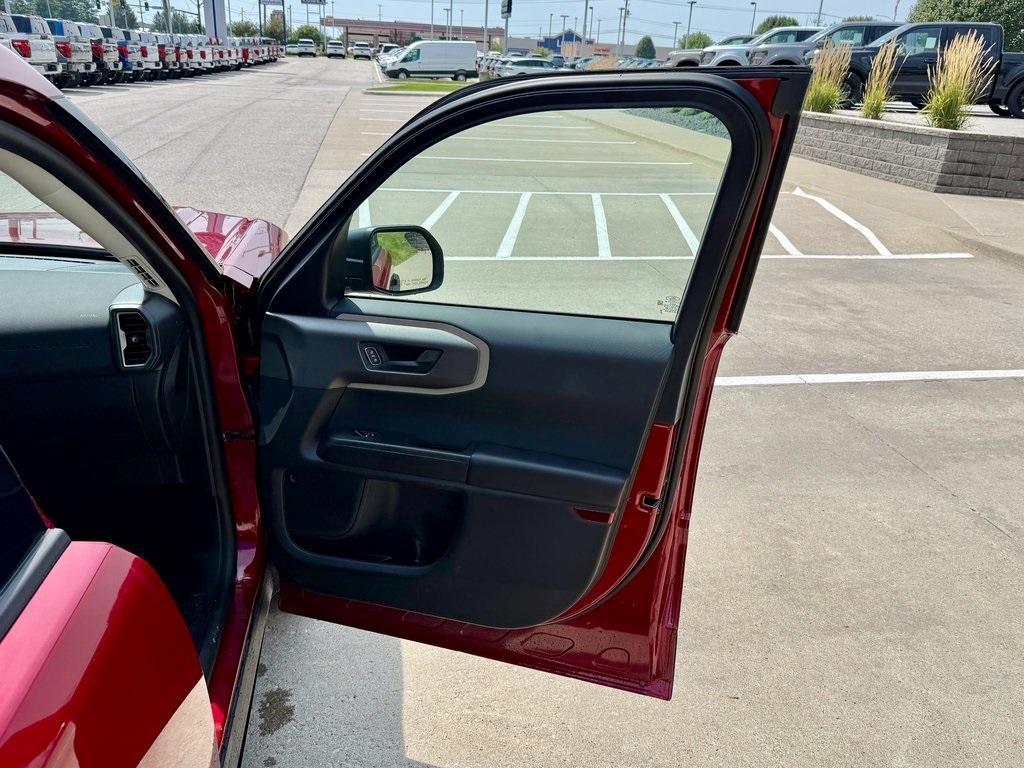 new 2025 Ford Bronco Sport car, priced at $27,998