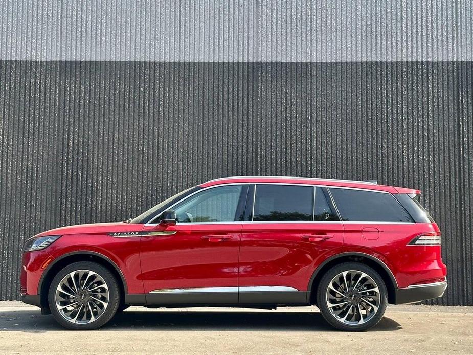 new 2025 Lincoln Aviator car, priced at $76,513