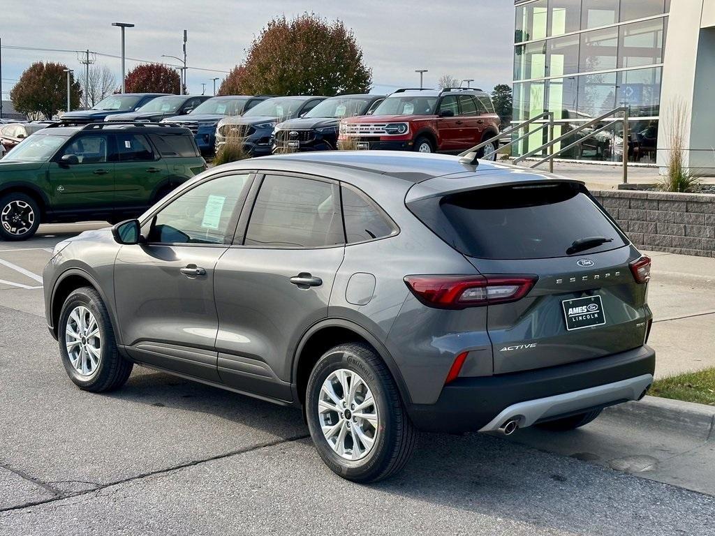 new 2025 Ford Escape car, priced at $31,059