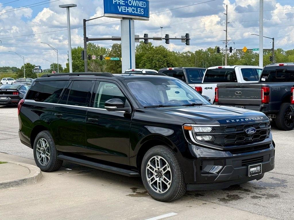 new 2025 Ford Expedition Max car, priced at $72,962
