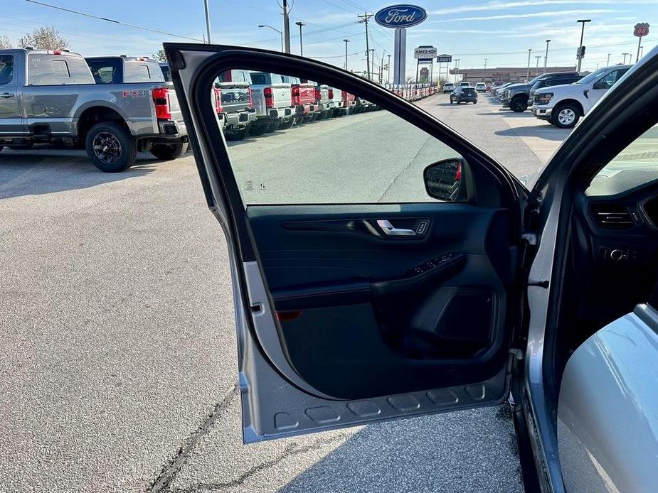 new 2024 Ford Escape car, priced at $27,394