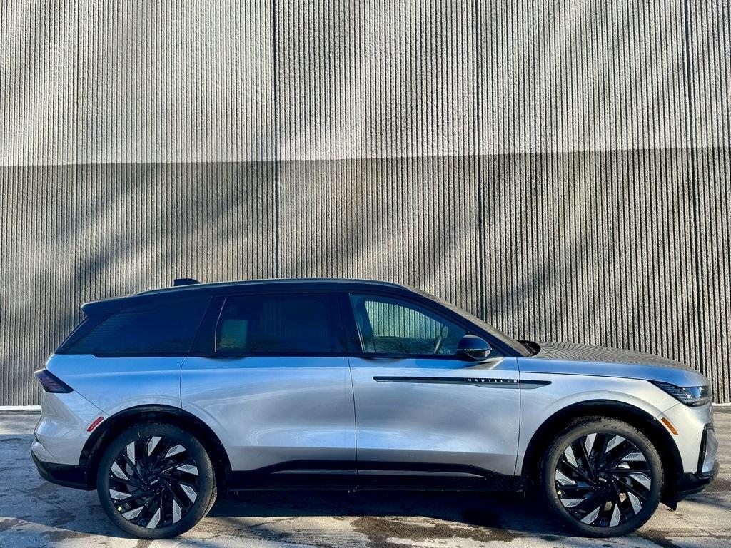 new 2025 Lincoln Nautilus car, priced at $70,998