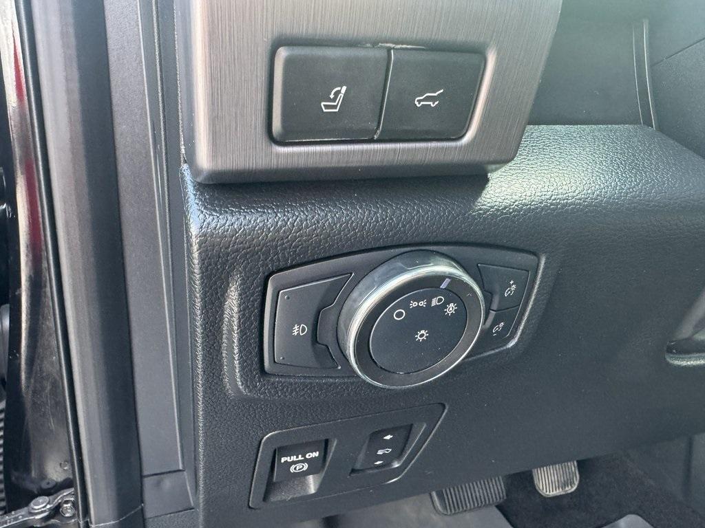used 2021 Ford Expedition car, priced at $45,332