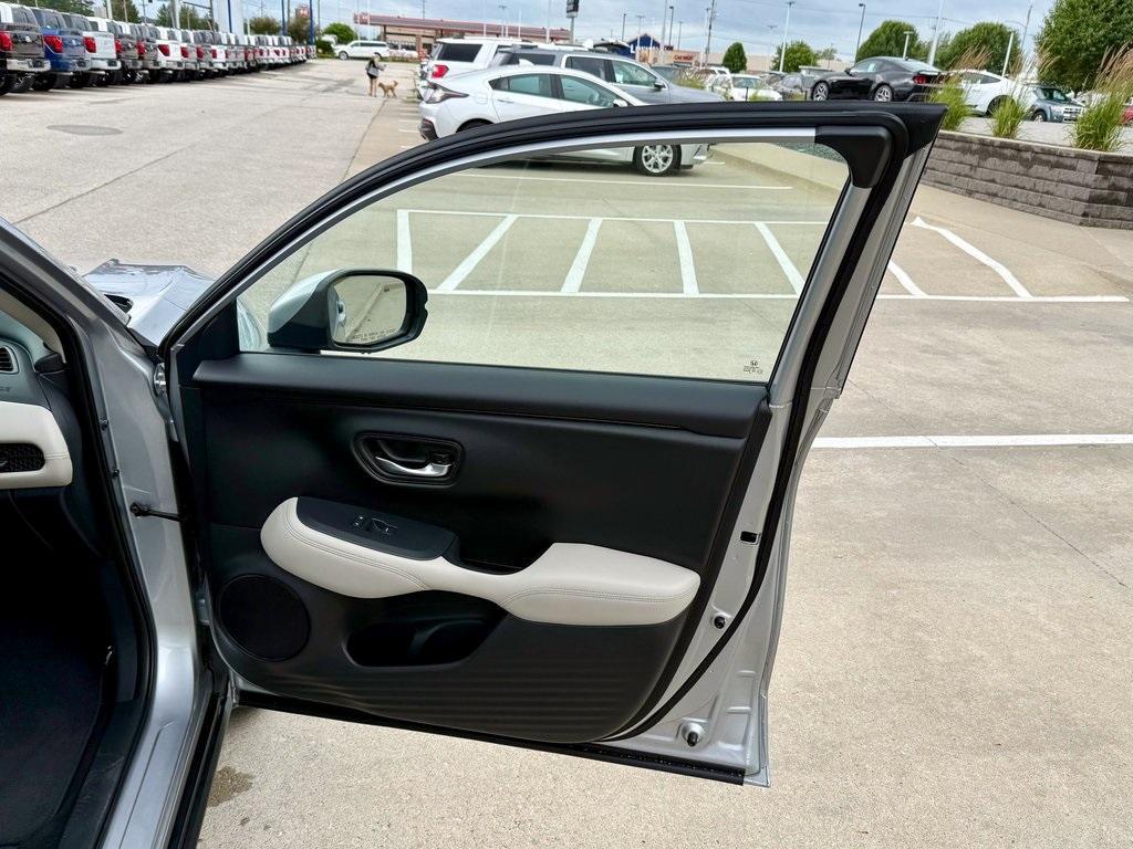 used 2023 Honda HR-V car, priced at $24,922