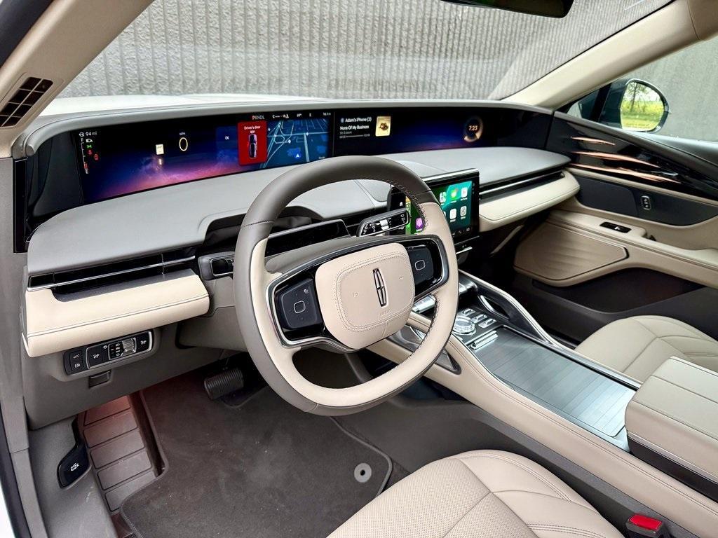 new 2025 Lincoln Nautilus car, priced at $60,318
