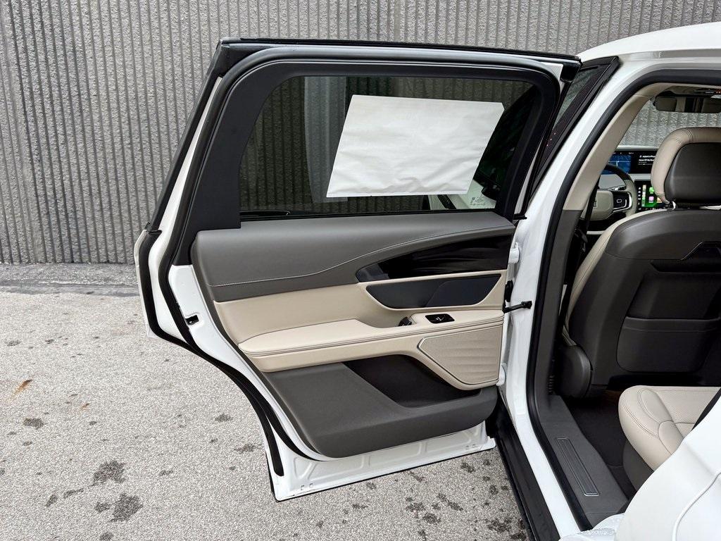 new 2025 Lincoln Nautilus car, priced at $60,318
