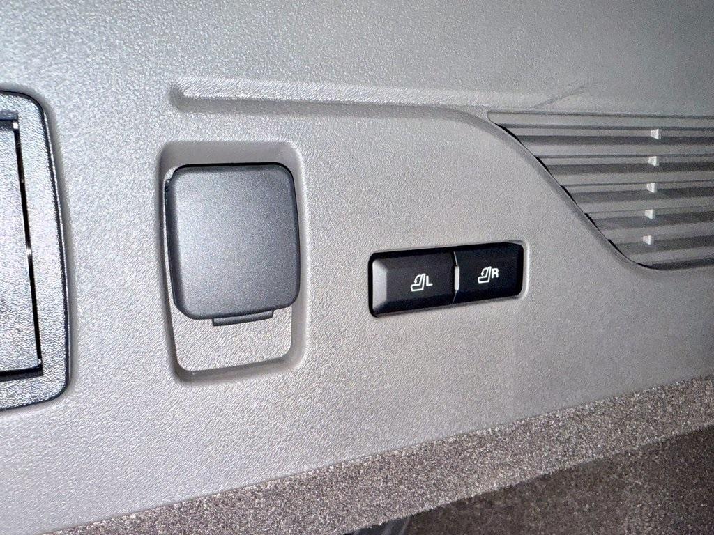 new 2025 Lincoln Nautilus car, priced at $60,318