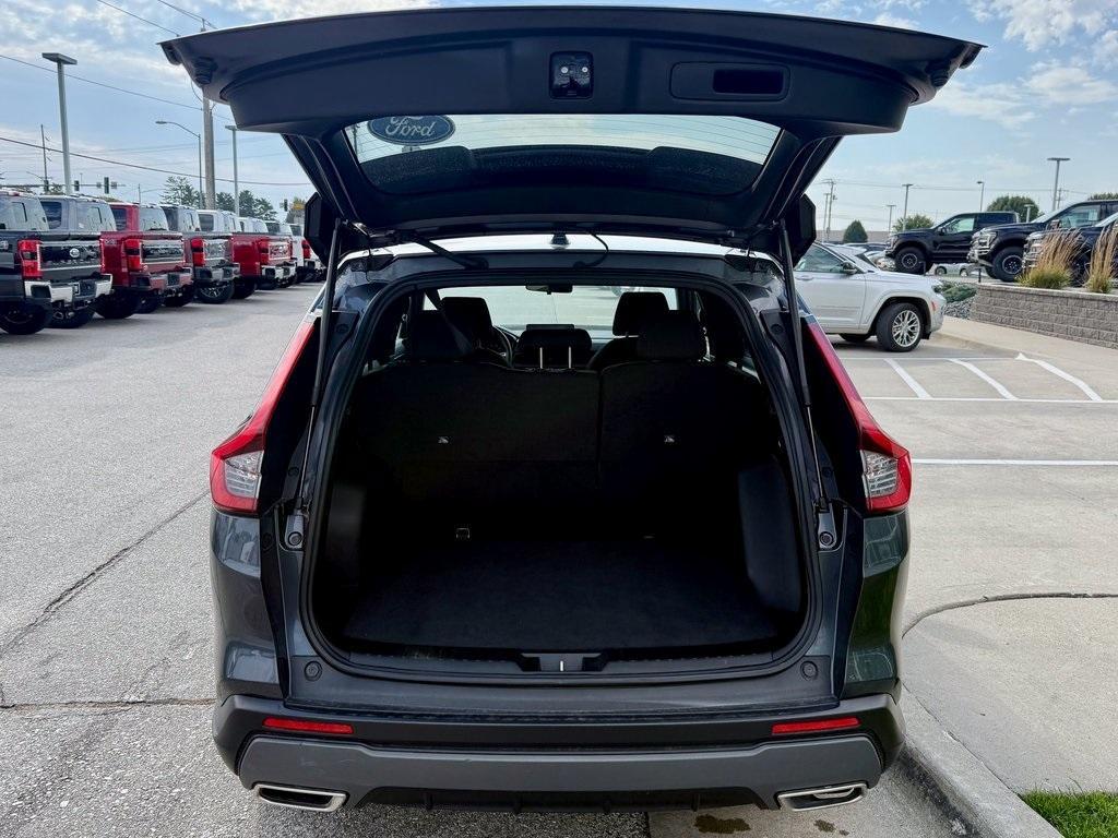 used 2024 Honda CR-V Hybrid car, priced at $33,958