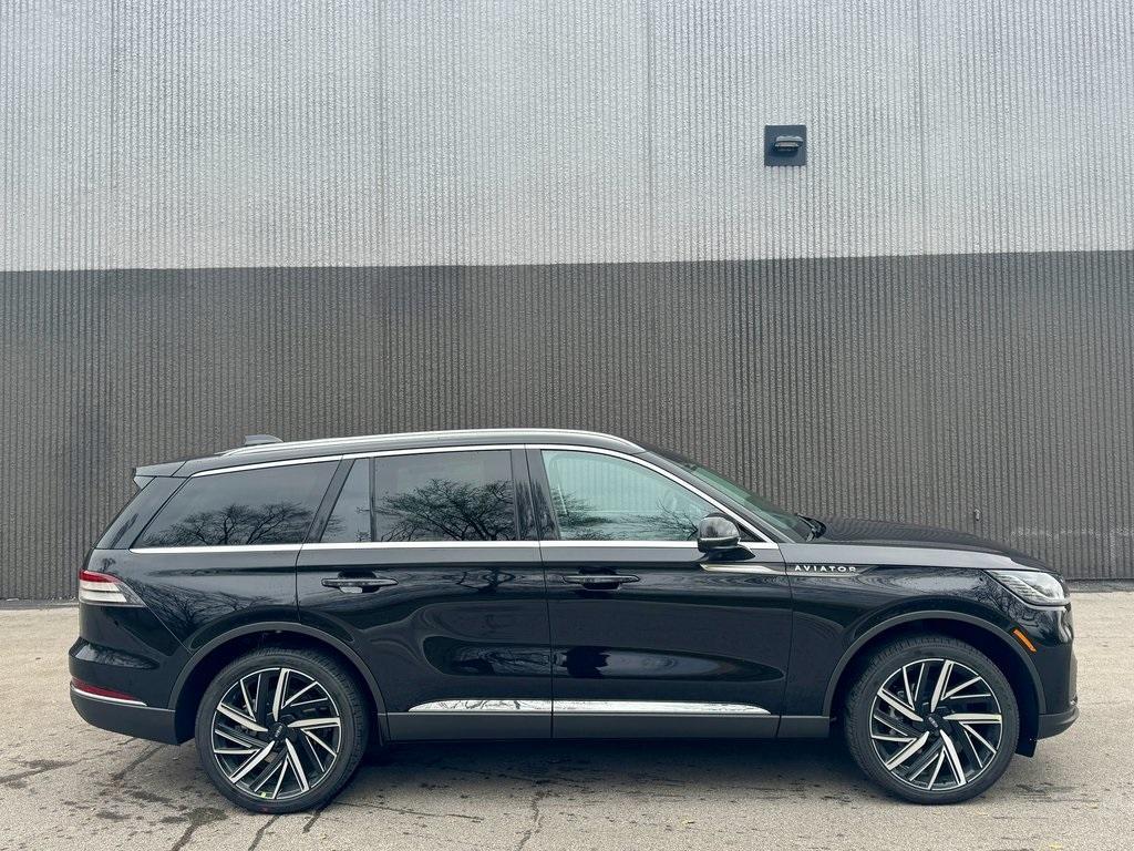 new 2025 Lincoln Aviator car, priced at $77,298