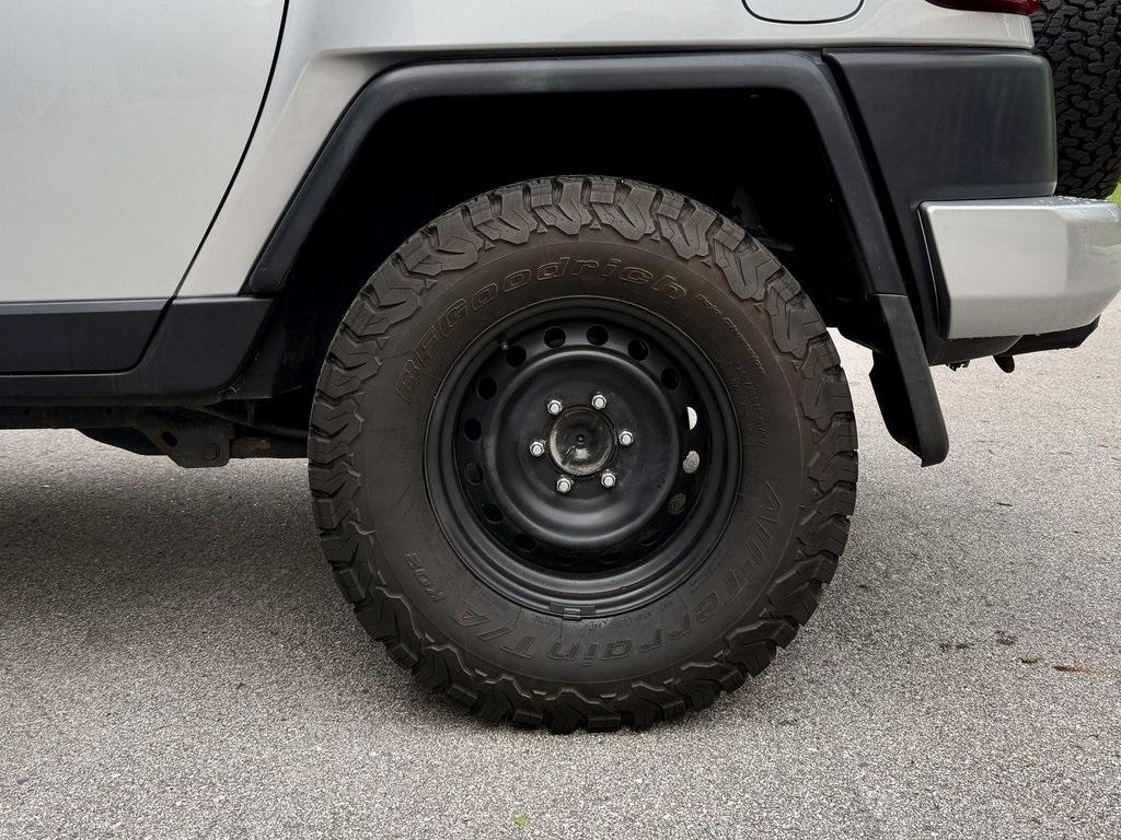 used 2008 Toyota FJ Cruiser car, priced at $13,833