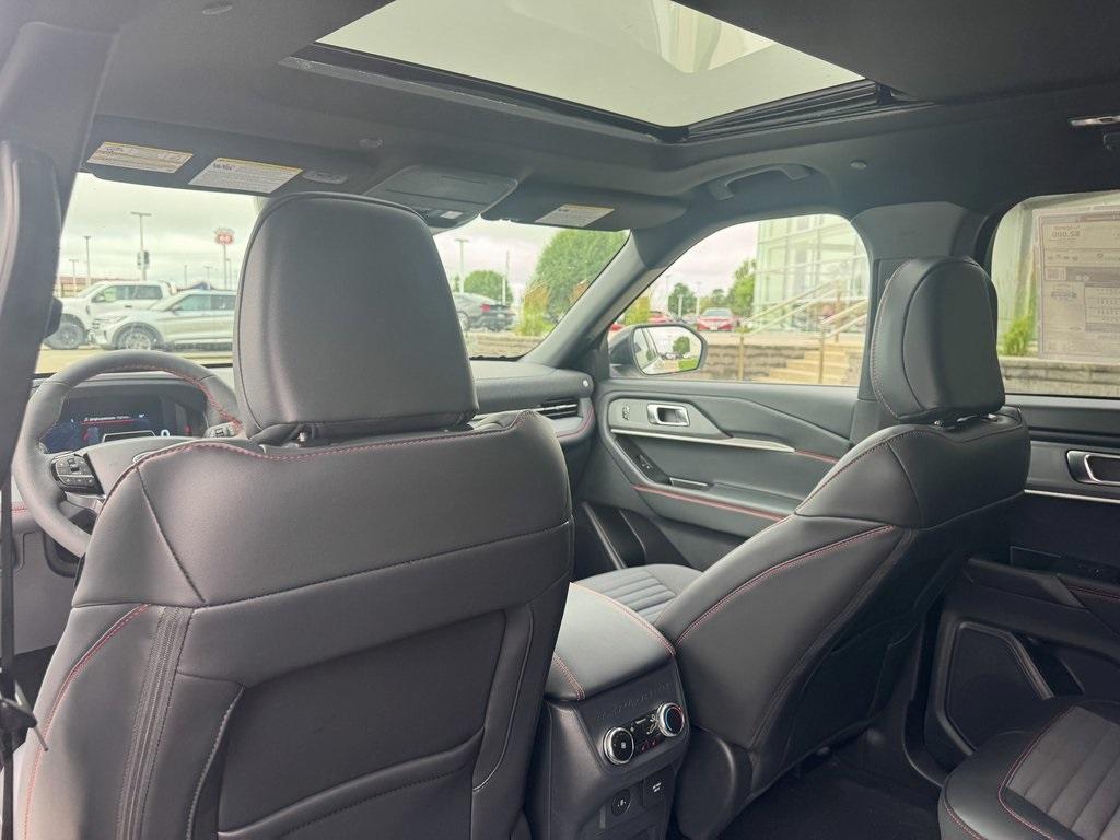 new 2025 Ford Explorer car, priced at $50,998