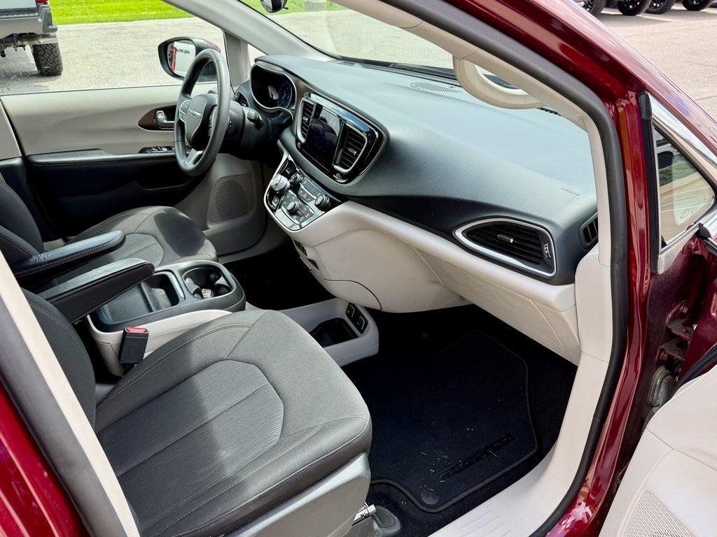 used 2017 Chrysler Pacifica car, priced at $17,468