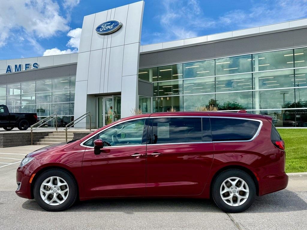 used 2017 Chrysler Pacifica car, priced at $17,468