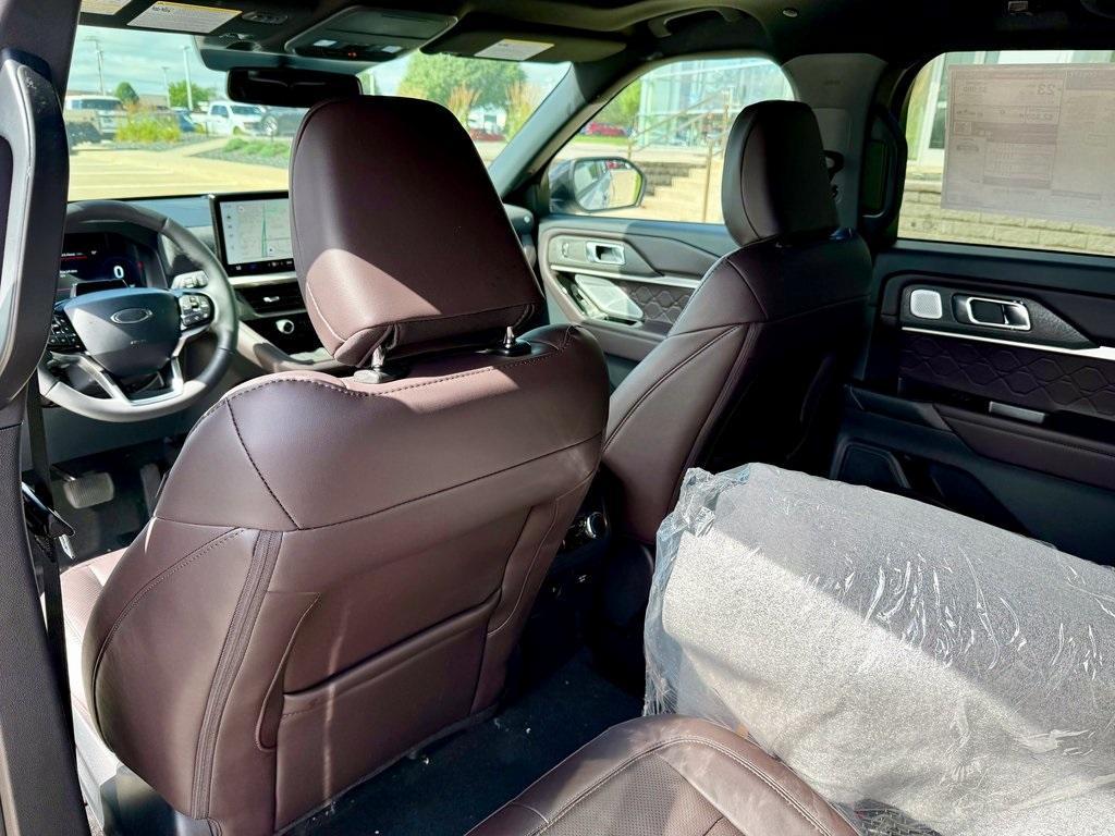 new 2025 Ford Explorer car, priced at $56,998