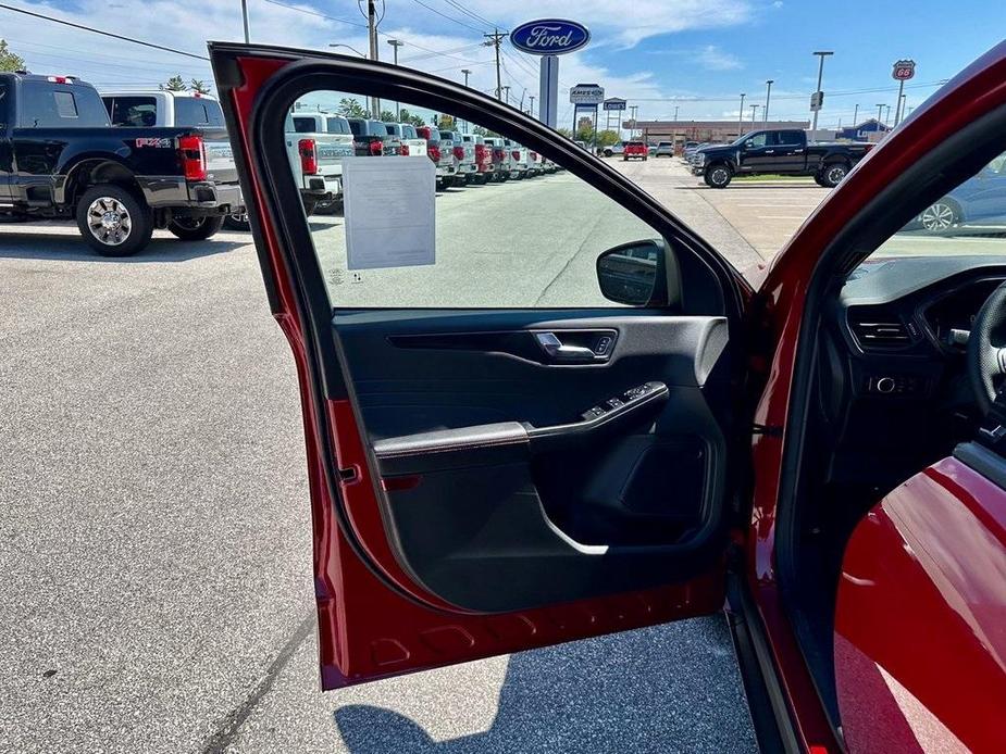 new 2024 Ford Escape car, priced at $32,111