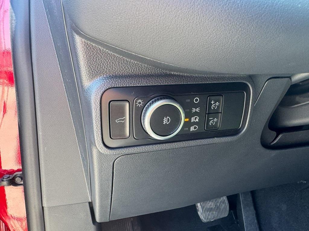 new 2025 Ford Explorer car, priced at $49,313
