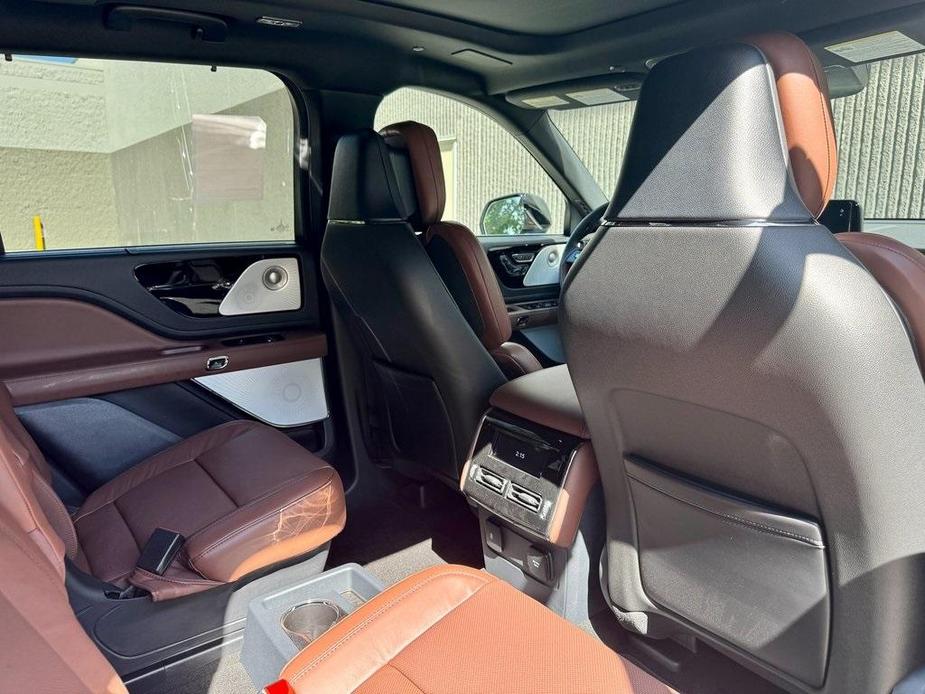 new 2025 Lincoln Aviator car, priced at $76,639