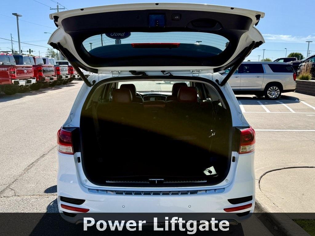 used 2017 Kia Sorento car, priced at $15,938