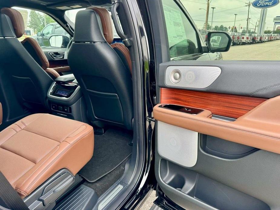 new 2024 Lincoln Navigator car, priced at $102,495