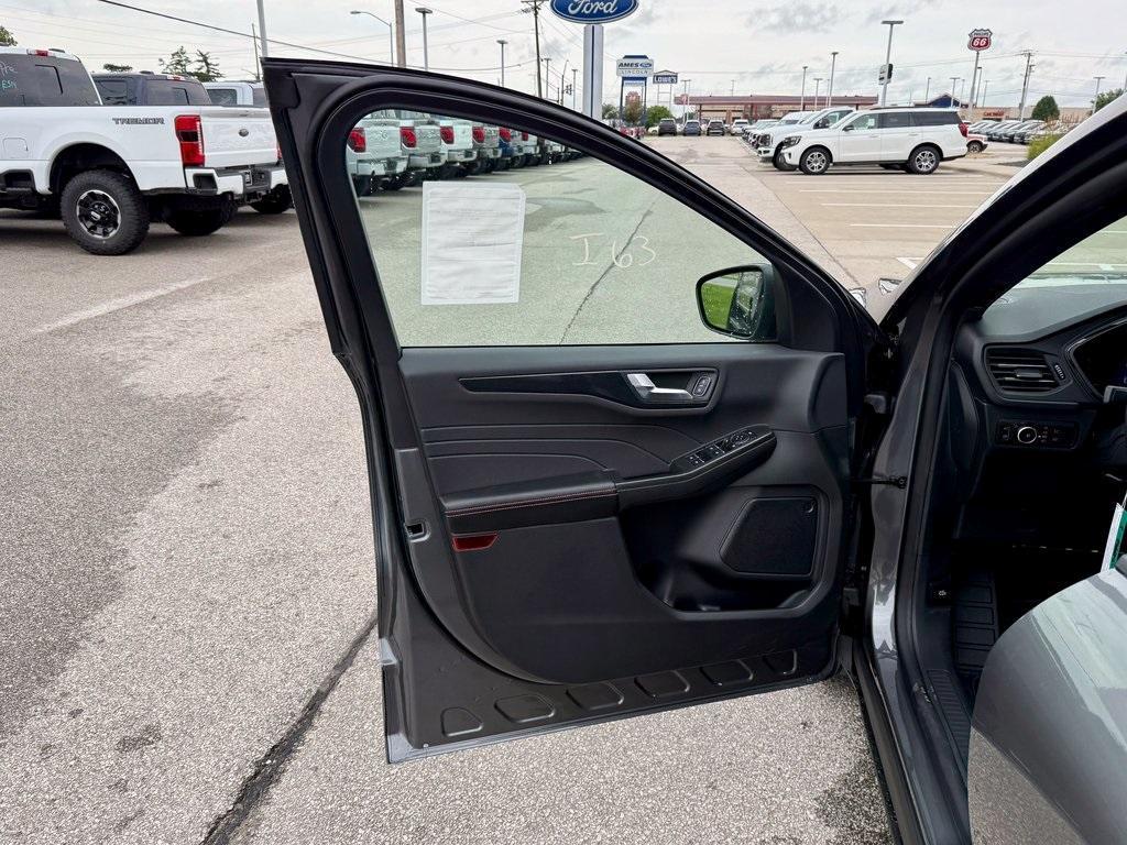 new 2025 Ford Escape car, priced at $30,998
