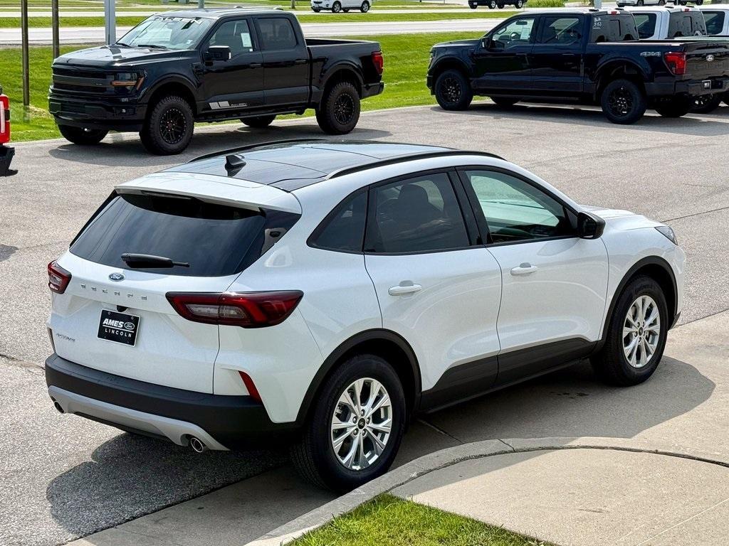 new 2025 Ford Escape car, priced at $26,498