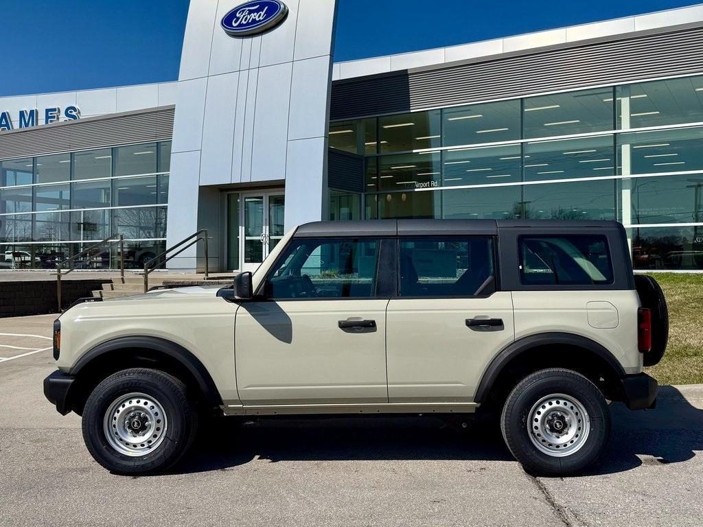 new 2025 Ford Bronco car, priced at $41,812